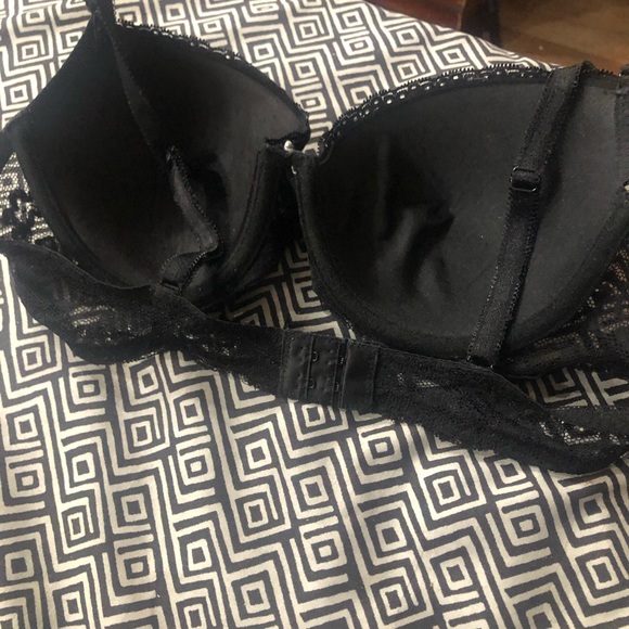 Beautiful black bra in mint condition - Picture 3 of 3